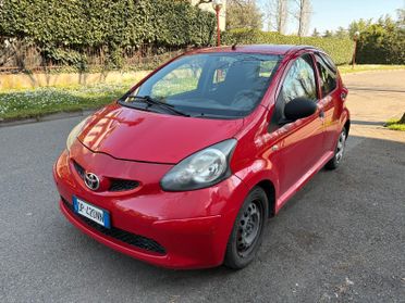 Toyota Aygo 1.0 12V VVT-i 5 porte benzina