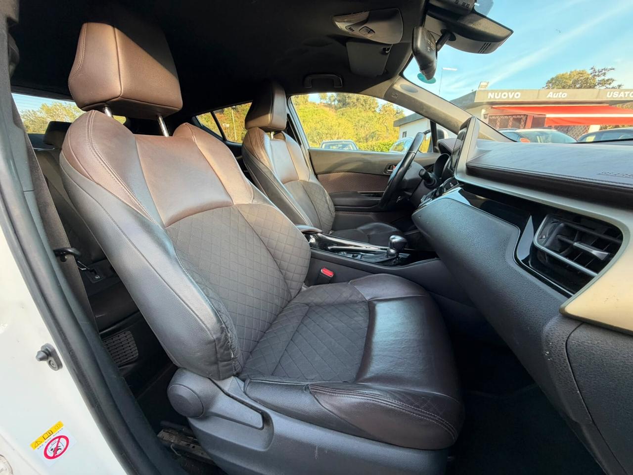 Toyota C-HR 1.8 Hybrid E-CVT Lounge