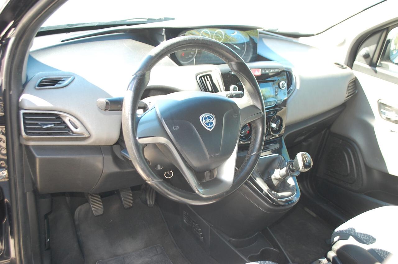Lancia Ypsilon 1.2 gpl 69CV Ecochic Uff. Italy