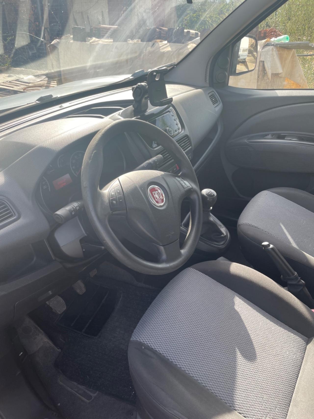 Fiat Doblo N 1 5 posti 2,0 diesel