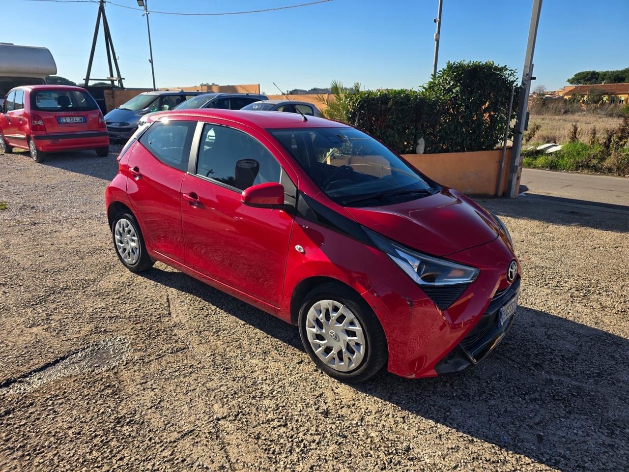 Toyota Aygo Connect 1.0 VVT-i 72 CV 5 porte x-clusiv