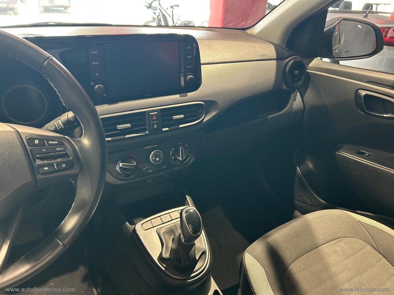 HYUNDAI i10 1.0 MPI AT Tech