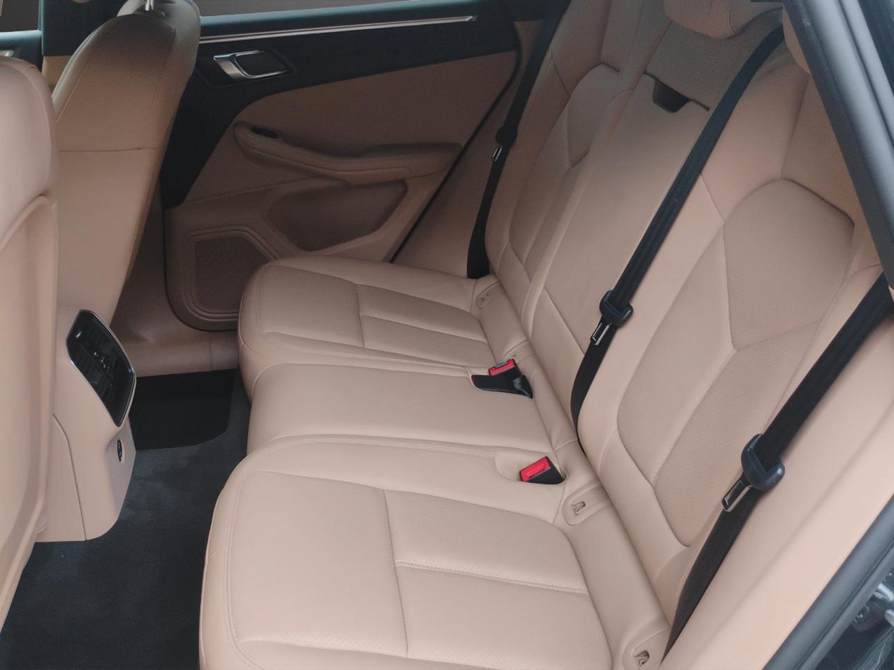 Porsche Macan 2.0 245cv pdk.CERCHI 21.TELECAMERA 360