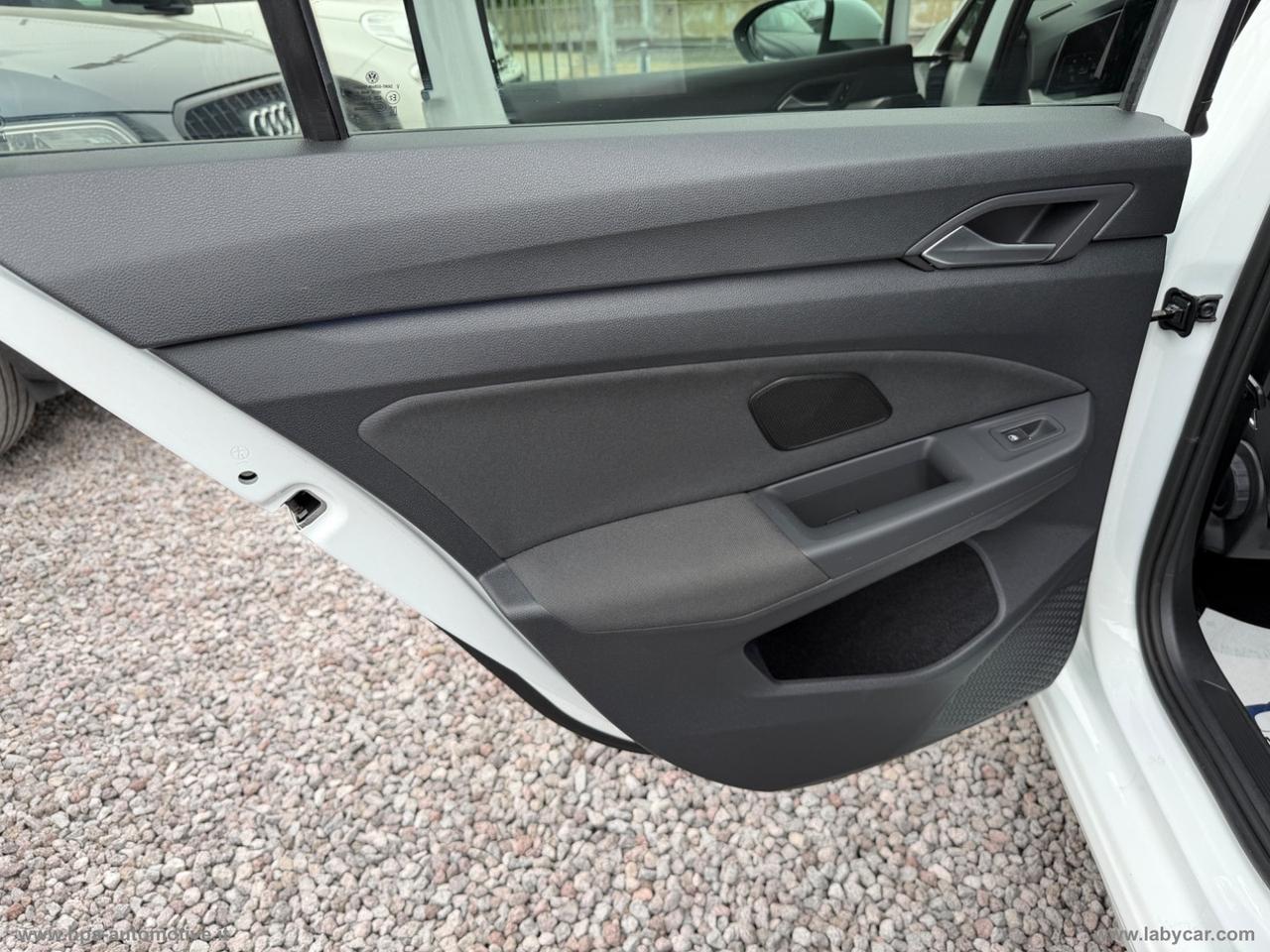 VOLKSWAGEN Golf 2.0TDI 150CV TETTO LED IQ-LIGHT NAVI RETROCAMERA