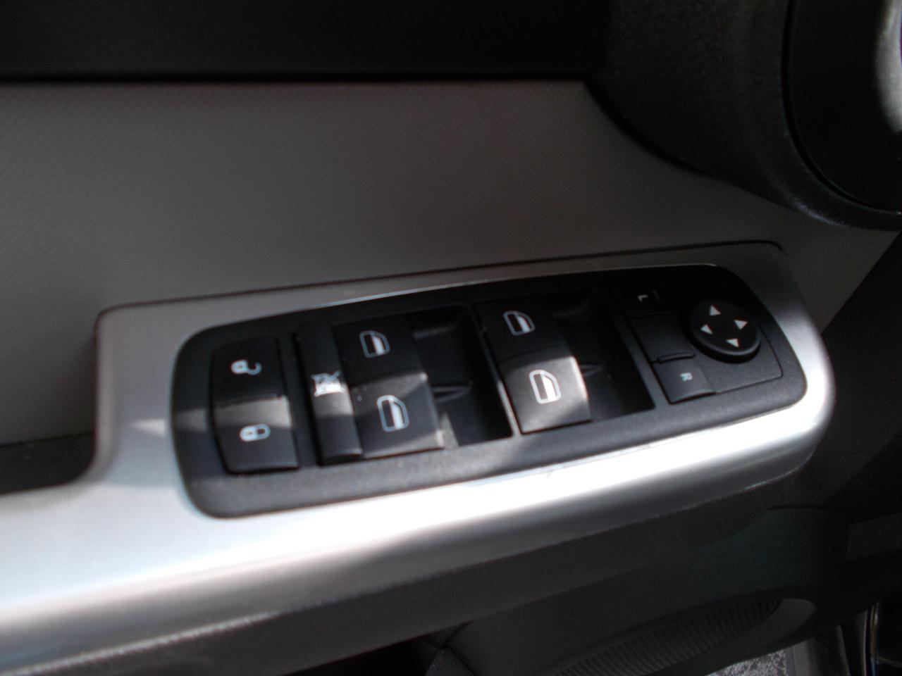 Dodge Nitro 2.8 CRD DPF SE 4WD