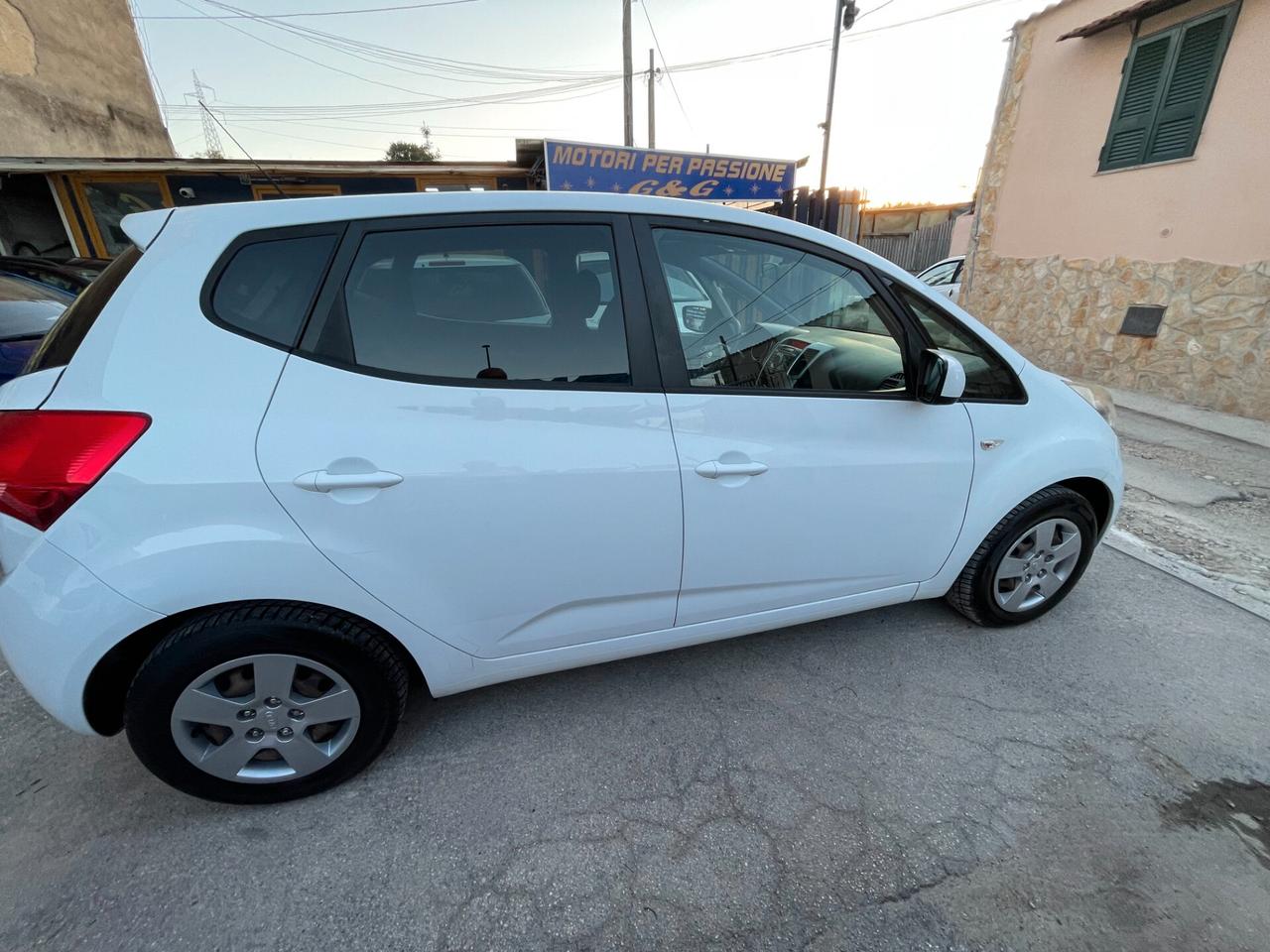 Kia Venga 1.4 CRDi 90CV Cool