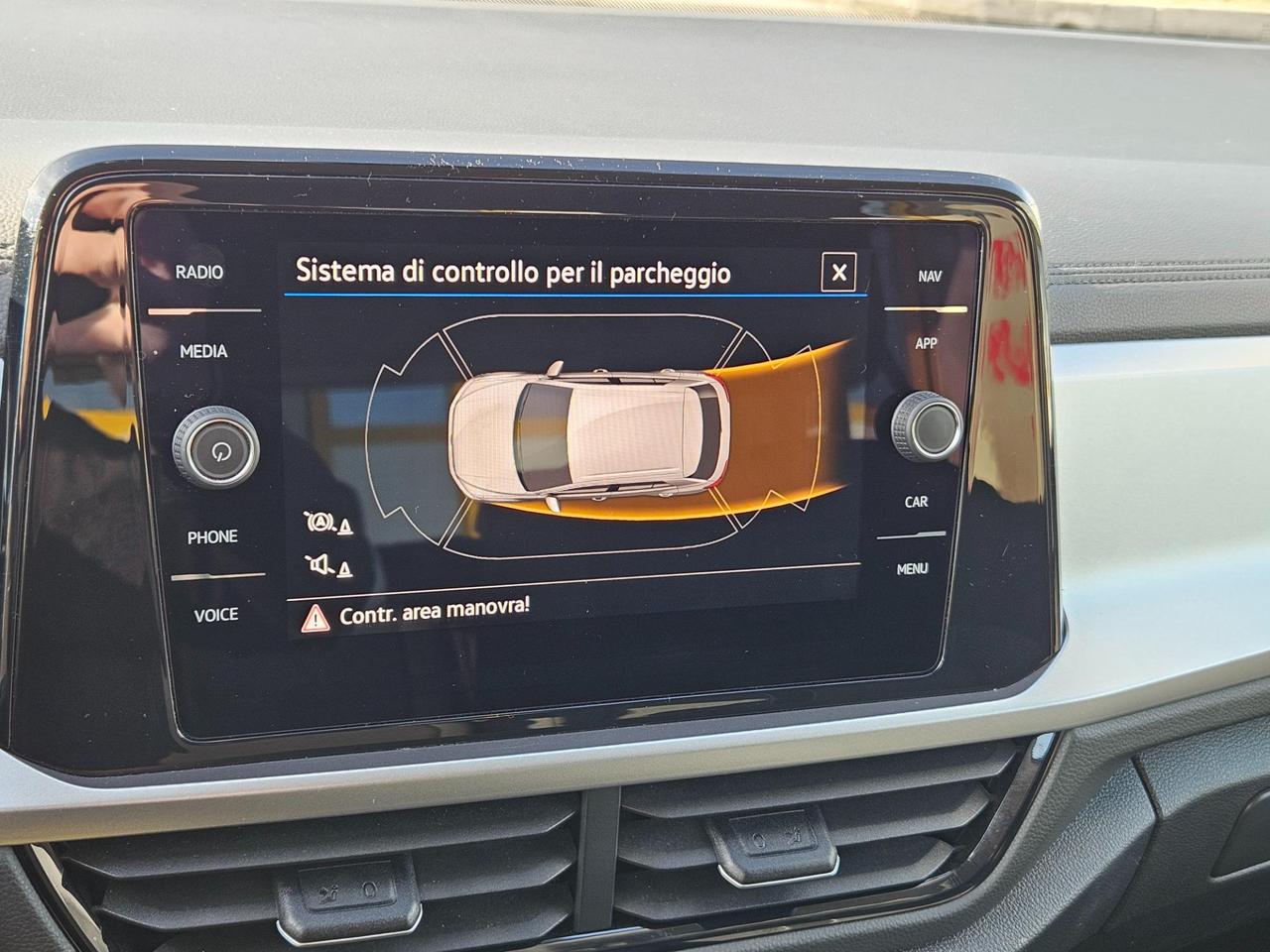 Volkswagen T-Roc 1.0 tsi Life 110cv