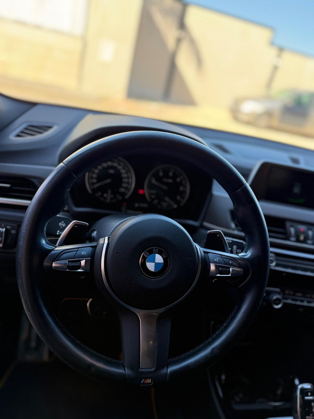 Bmw X2 sDrive18d Goldplay Edition