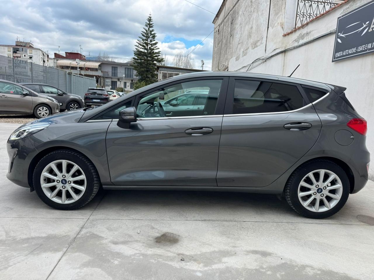FORD FIESTA 1.1 ECOBOOST 85CV 2019!! TITANIUM!!!