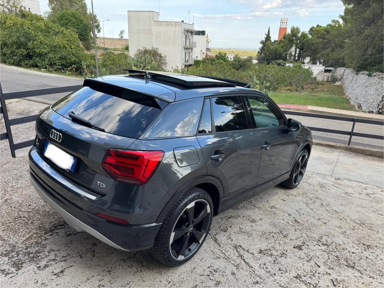 Audi Q2 1.6 TDI Sport - TETTO - CERCHI 19- 2017