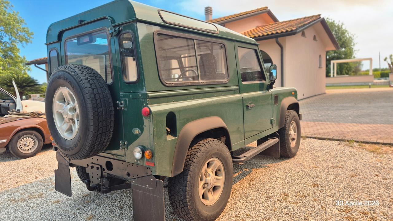 Land Rover Defender 90 2.5 Td5 Station Wagon SE