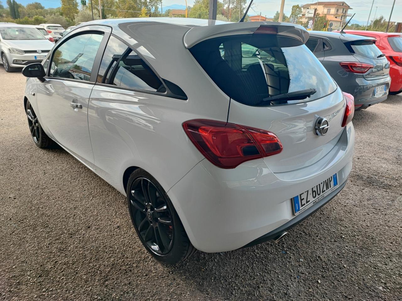 Opel Corsa 1.3 CDTI ecoFLEX Start&Stop Coupé b-Color