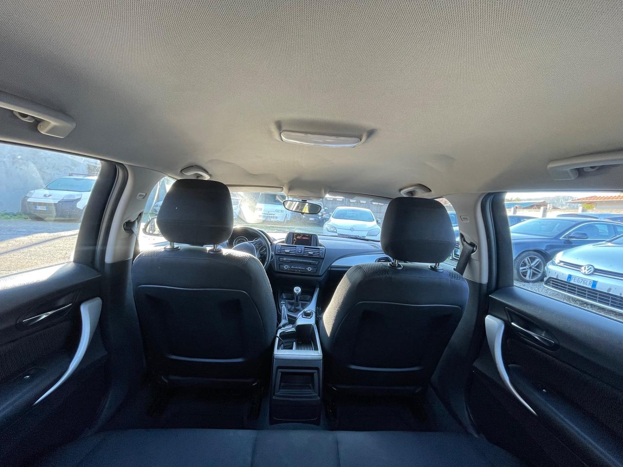 Bmw 116 120d 5p. Urban