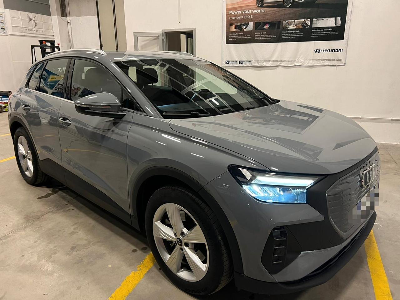 Audi Q4 45 e-tron quattro Business Advanced