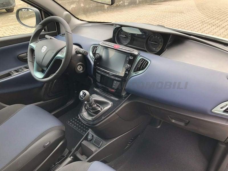 Lancia Ypsilon My24 402 Platino 1.0