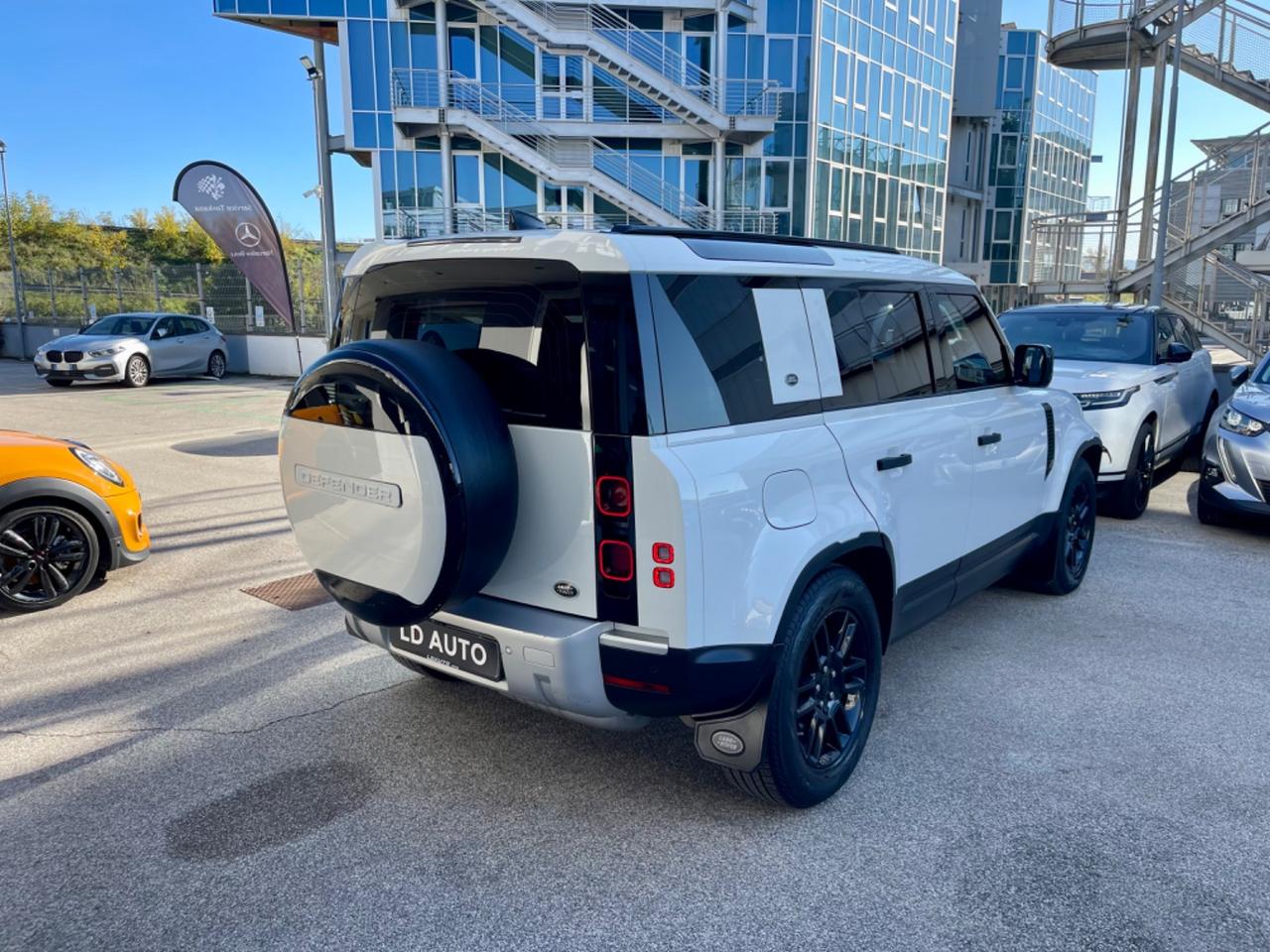 Land Rover Defender 110 2.0 SD4 AWD Auto HSE