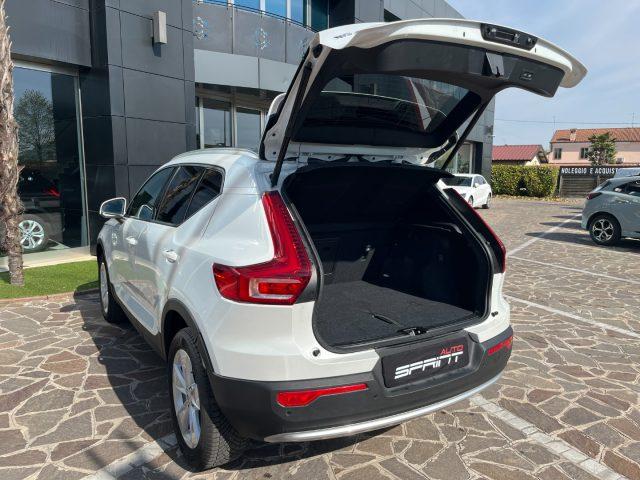 VOLVO XC40 B3 CORE AUTOMATICO 163CV MILD HYBRID PREZZO REALE
