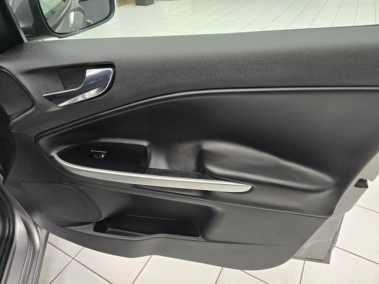 Alfa R. Giulietta 1.4 Turbo 120 CV GPL Dist. 2012