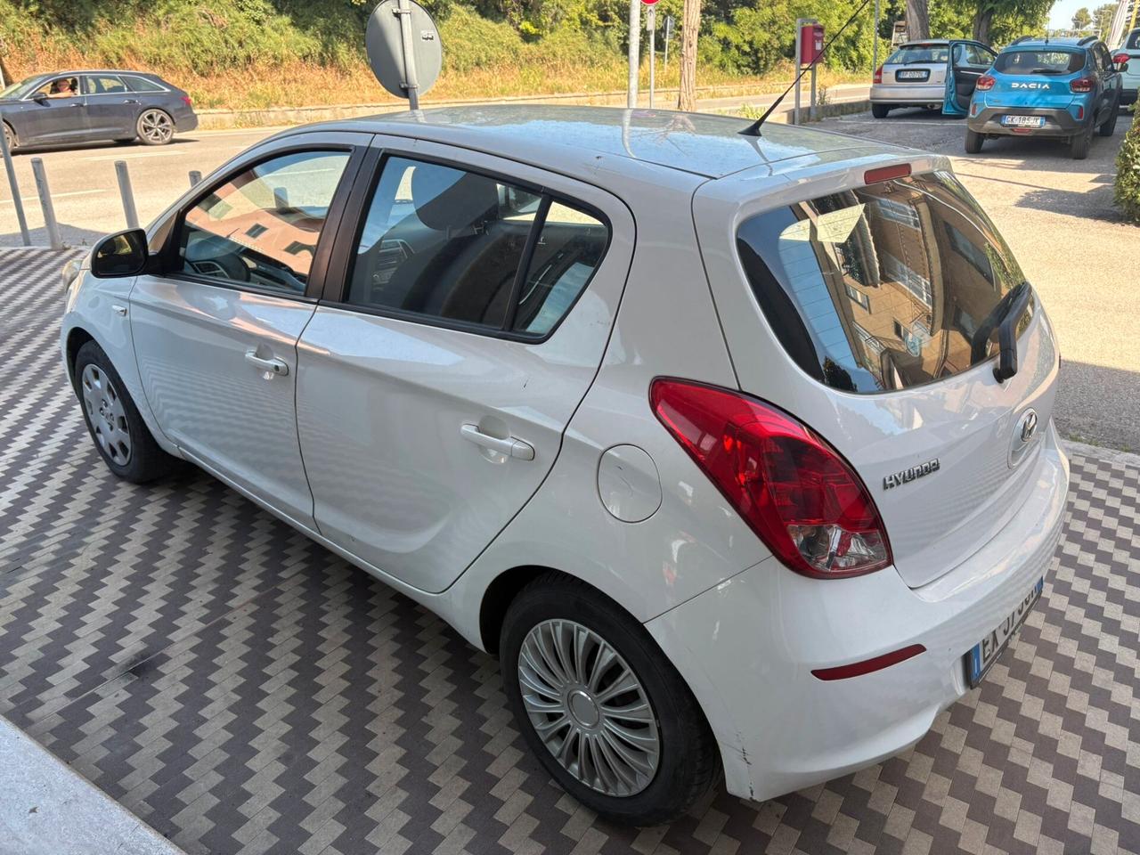 HYUNDAI i20 1.2 84 CV GPL EURO 5B 2014 – 284.000 KM – REVISIONATA – AUTO FUNZIONANTE