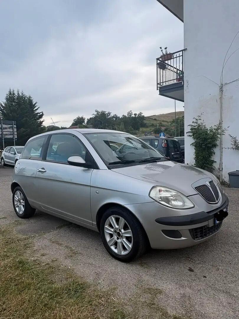 Lancia Ypsilon 1.2