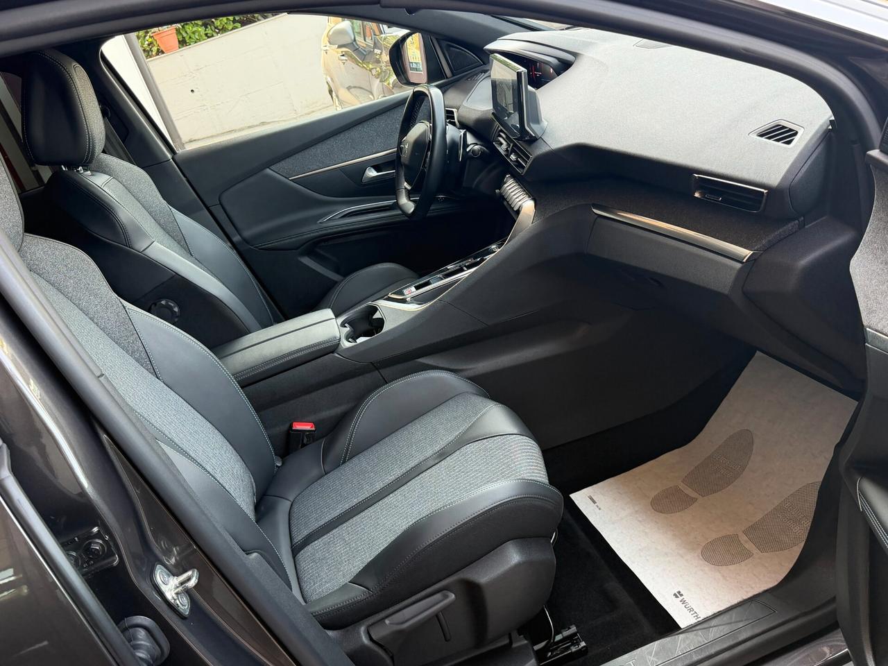 Peugeot 3008 1.5 BLUEHDI 130 cv. Eat8 ALLURE PACK (Nav)