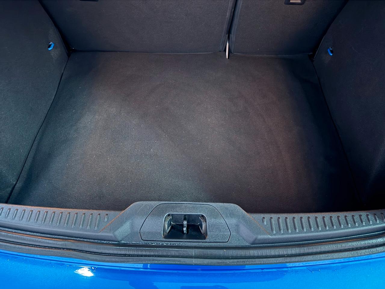 Ford Focus "ST Line" / 1.5 TDCi 120 CV / 2019