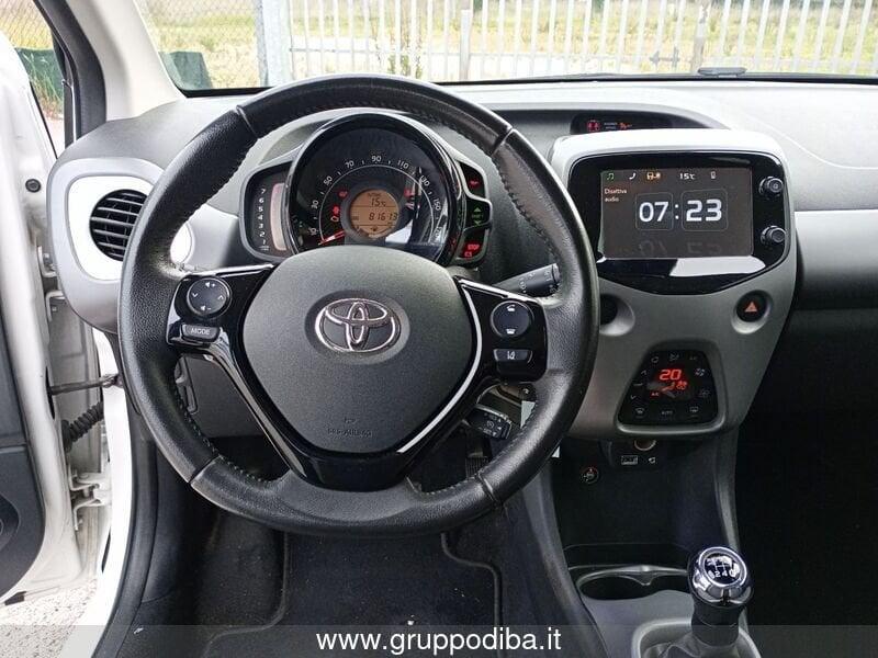 Toyota Aygo II 2018 5p 5p 1.0 x-play 72cv
