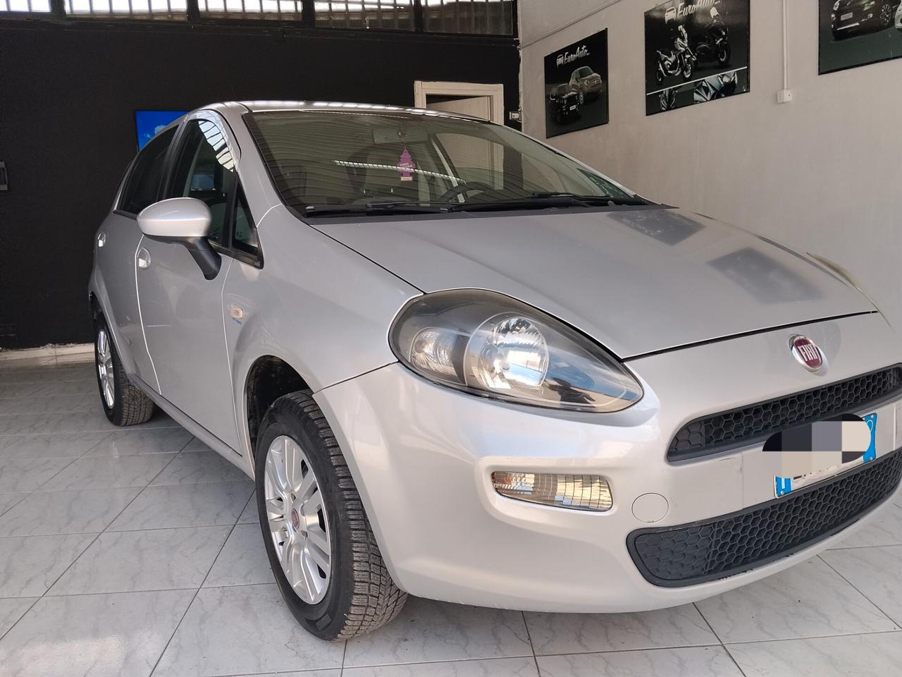 Fiat Punto 1.4 bnz/Metano 2013 CON GARANZIA
