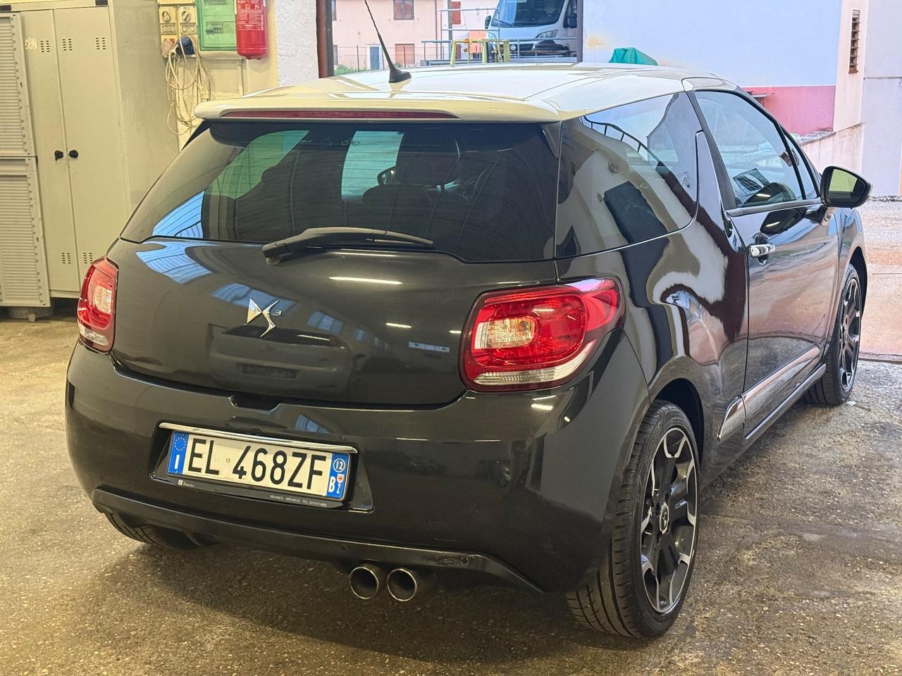 Ds DS3 3 1.6 THP 155 Just Black