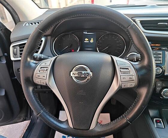 NISSAN Qashqai 1.5 dCi 110 cv *TETTO/NAVI* - 2016