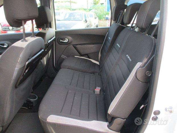 Dacia Lodgy STEPWAY 1.5 DCI 115CV E6D 7 POSTI NAVI
