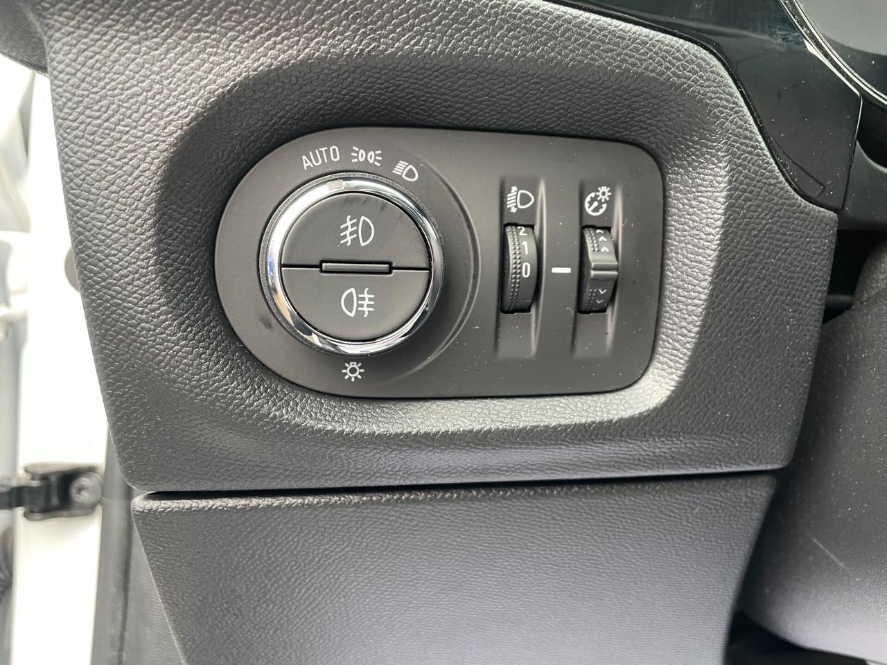 Opel Corsa 1.2 75 CV Design & Tech PREZZO REALE