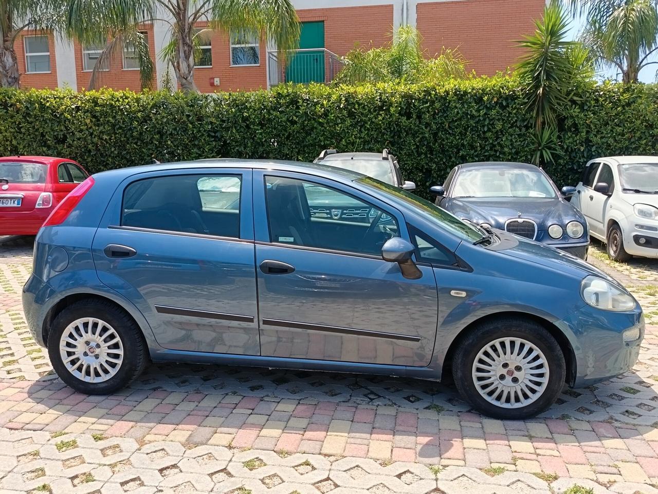 Fiat Punto 1.3 MJT II S&S 95 CV 5 porte Street