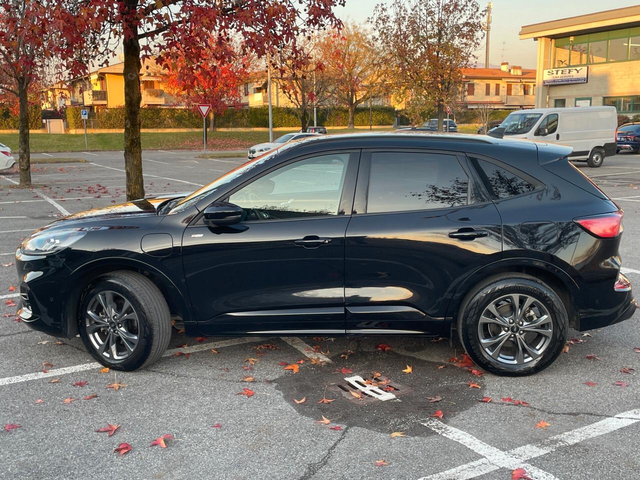 Ford Kuga 2.5 Plug In Hybrid 225 CV CVT ST-Line