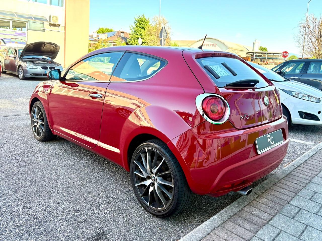 Alfa Romeo MiTo 1.6 JTDm 16V Distinctive Sport Pack