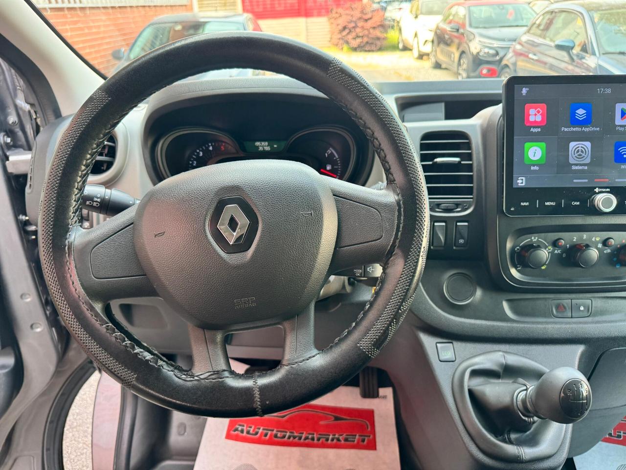 Renault Trafic 1.6 DCI 125CV 9 POSTI