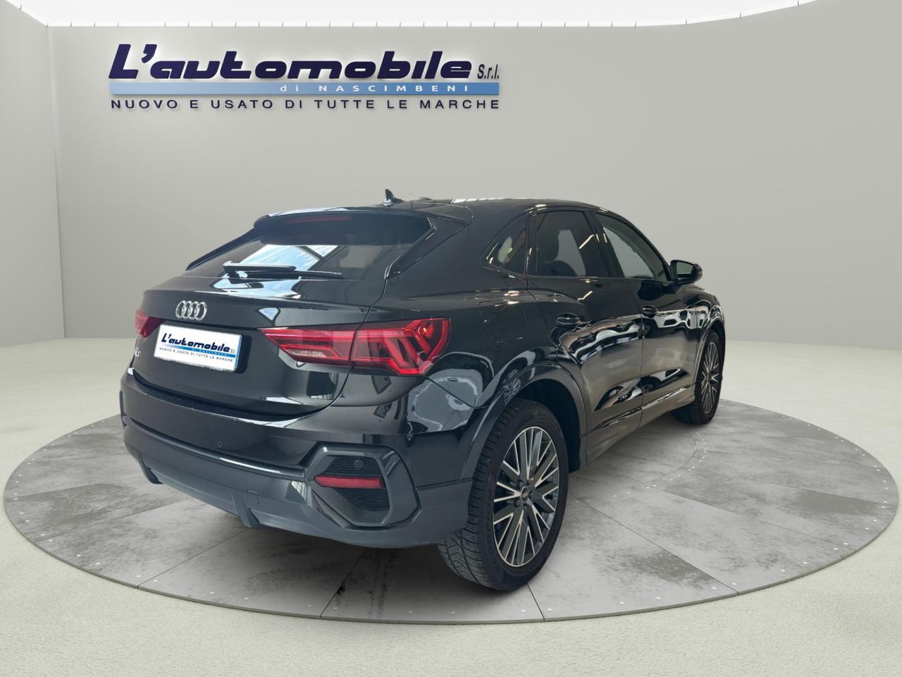 Audi Q3 Sportback 35 2.0 tdi s-tronic TOTAL BLACK EDITION