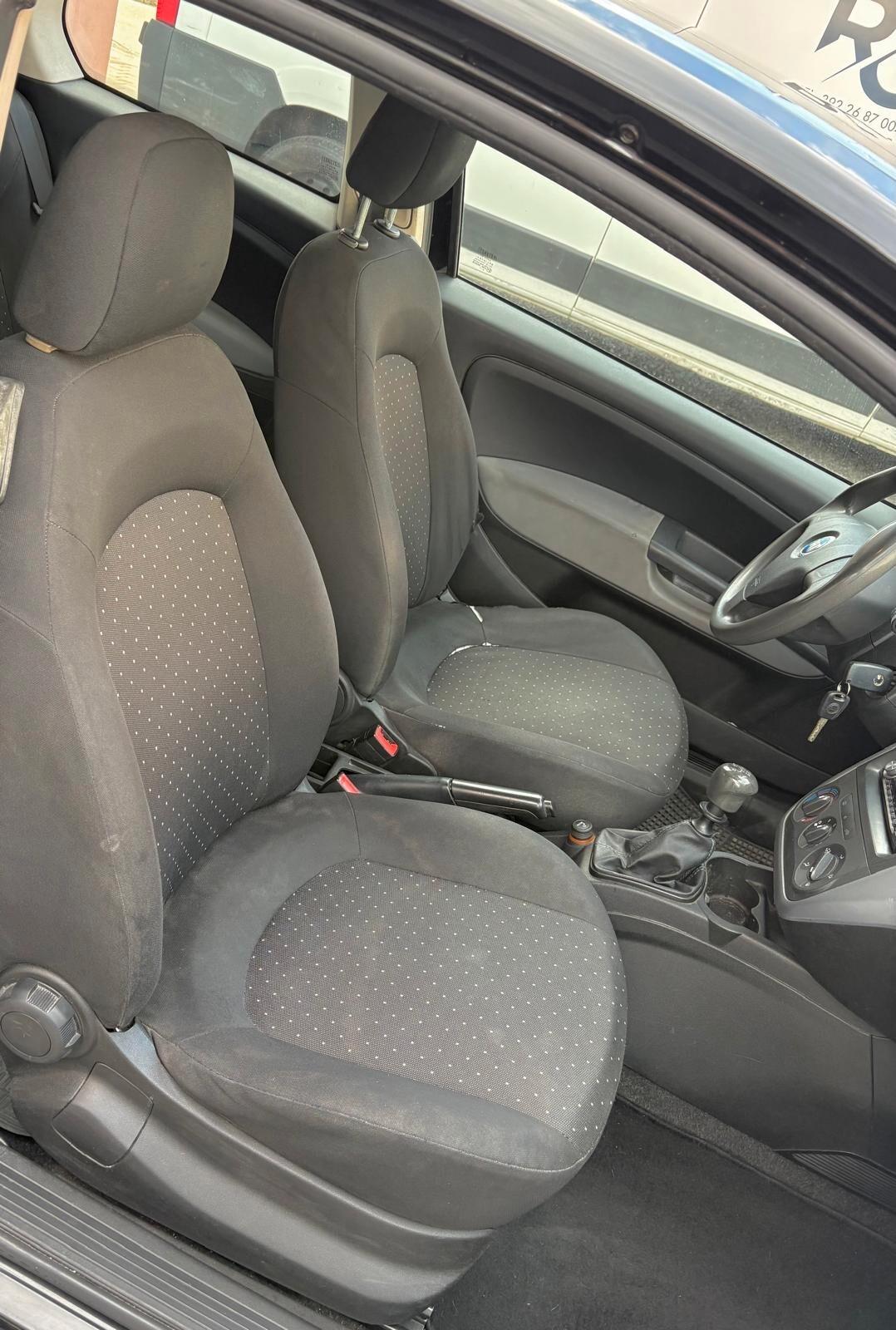 Fiat Grande Punto 1.2 benzina ok neopatentati