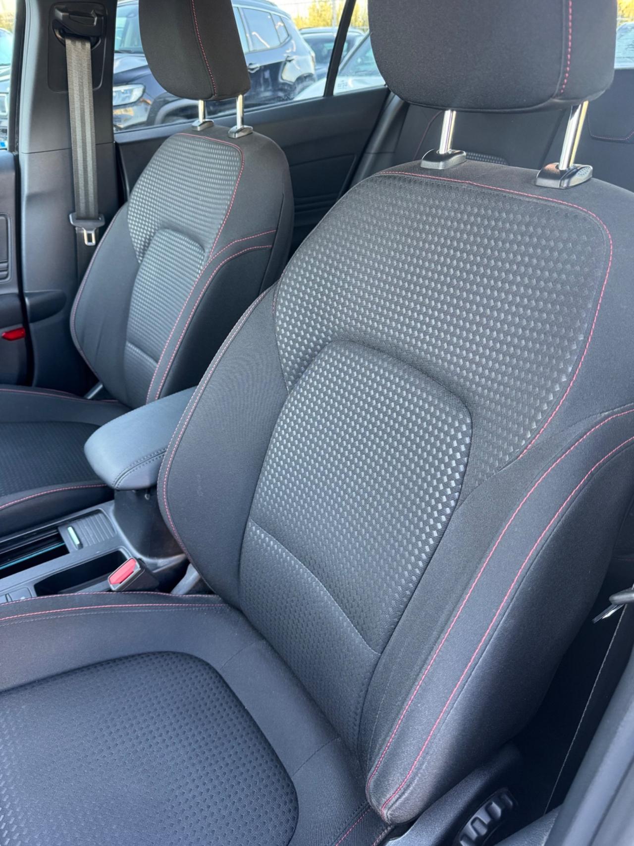 Ford Focus 1.0 EcoBoost Hybrid 125 CV 5p. ST-Line