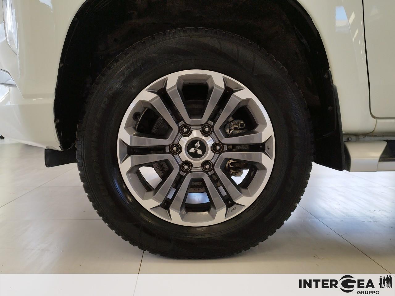 MITSUBISHI L200 d.cab 2.3d Intense 4wd 150cv auto §§