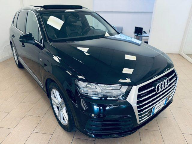 AUDI Q7 3.0 TDI 272 CV Quattro S line - 215.000 Km