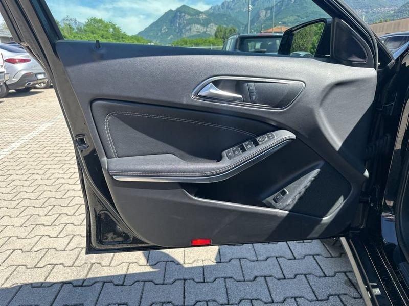 Mercedes-Benz GLA 200 D SPORT AUTO