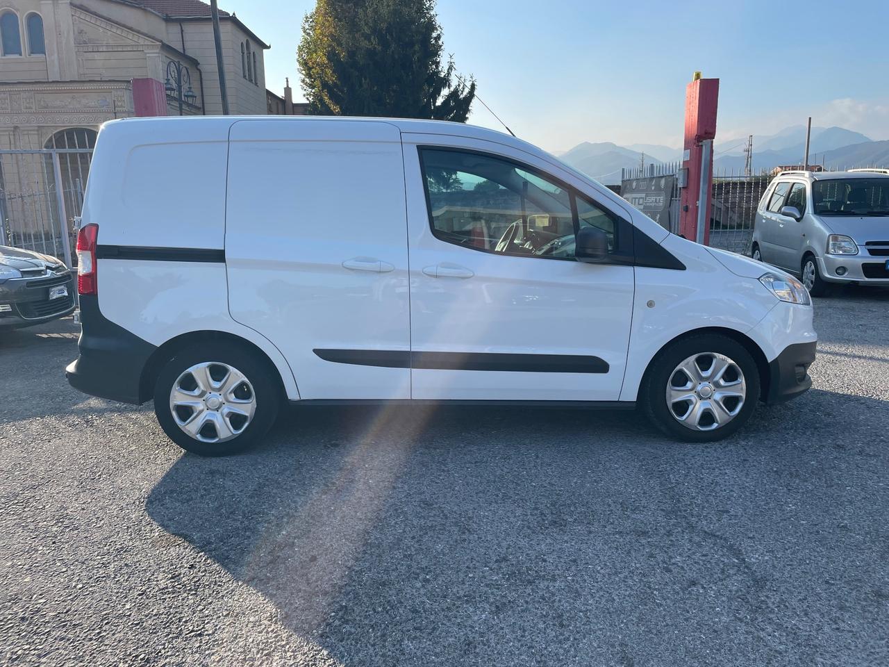 Ford Transit Courier