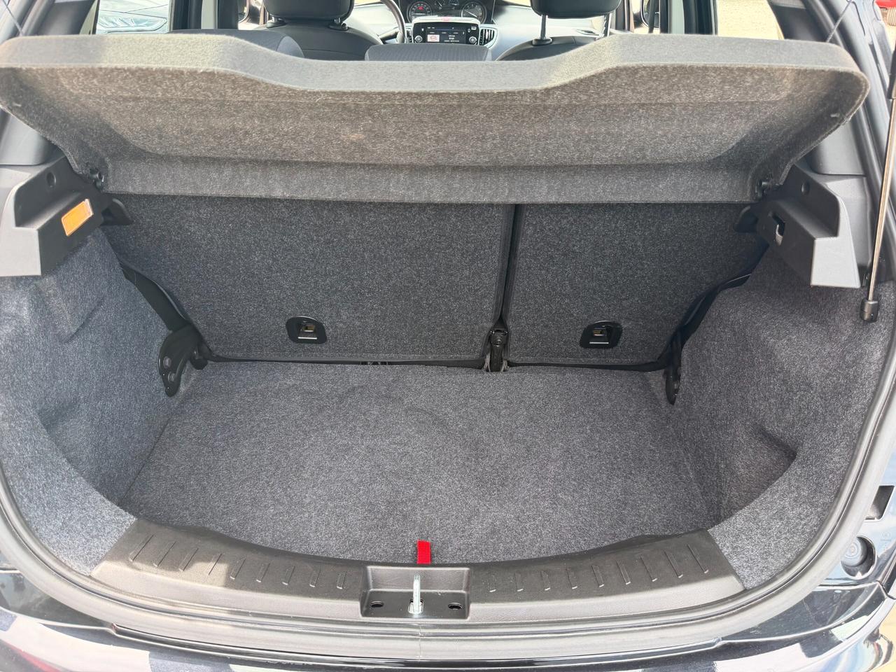 Lancia Ypsilon 1.0 FireFly 5 porte S&S Hybrid Gold