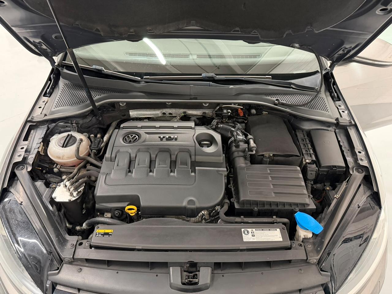 Volkswagen Golf 2.0 TDI 5p. Sport Edition BlueMotion Tech.
