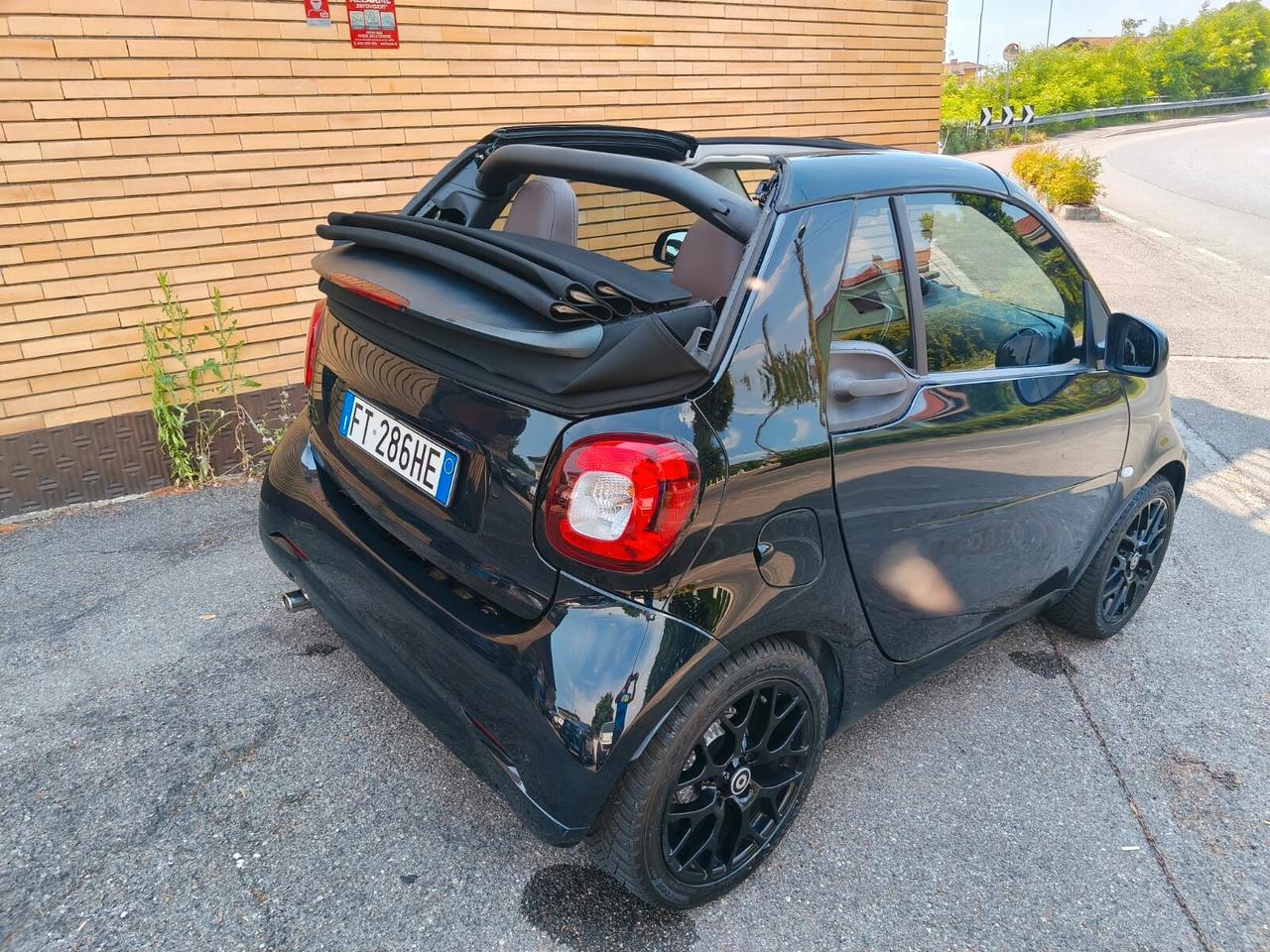 Smart ForTwo 70 1.0 twin. cabrio BRABUS Style