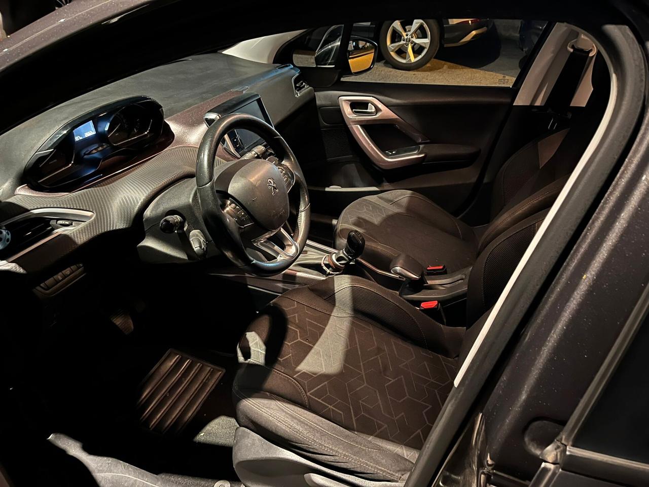 Peugeot 2008 1.6 e-HDi 92 CV Stop&Start Active