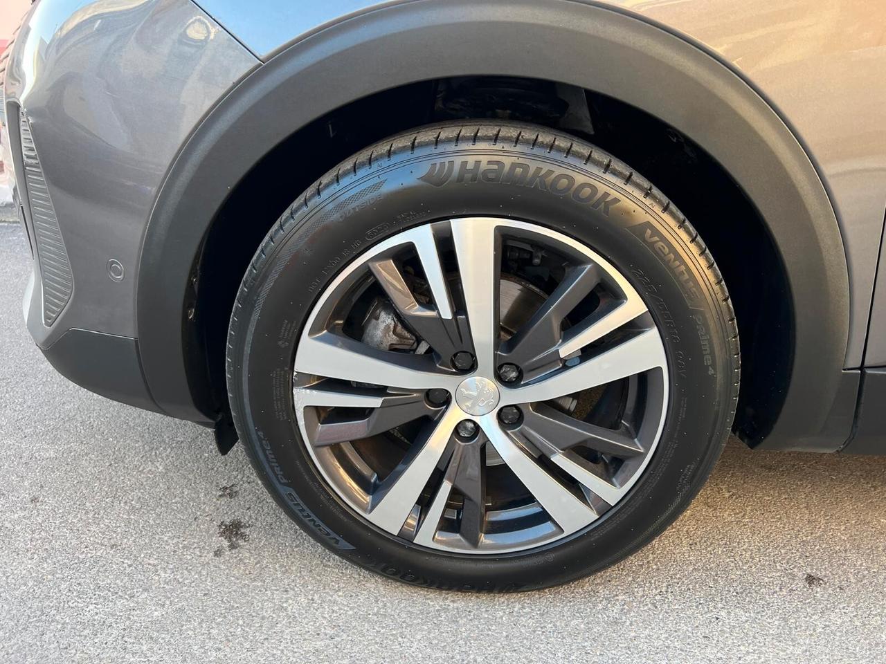 PEUGEOT 3008 ALLURE 1.5 130CV PELLE NAVI CAM ANNO 2022