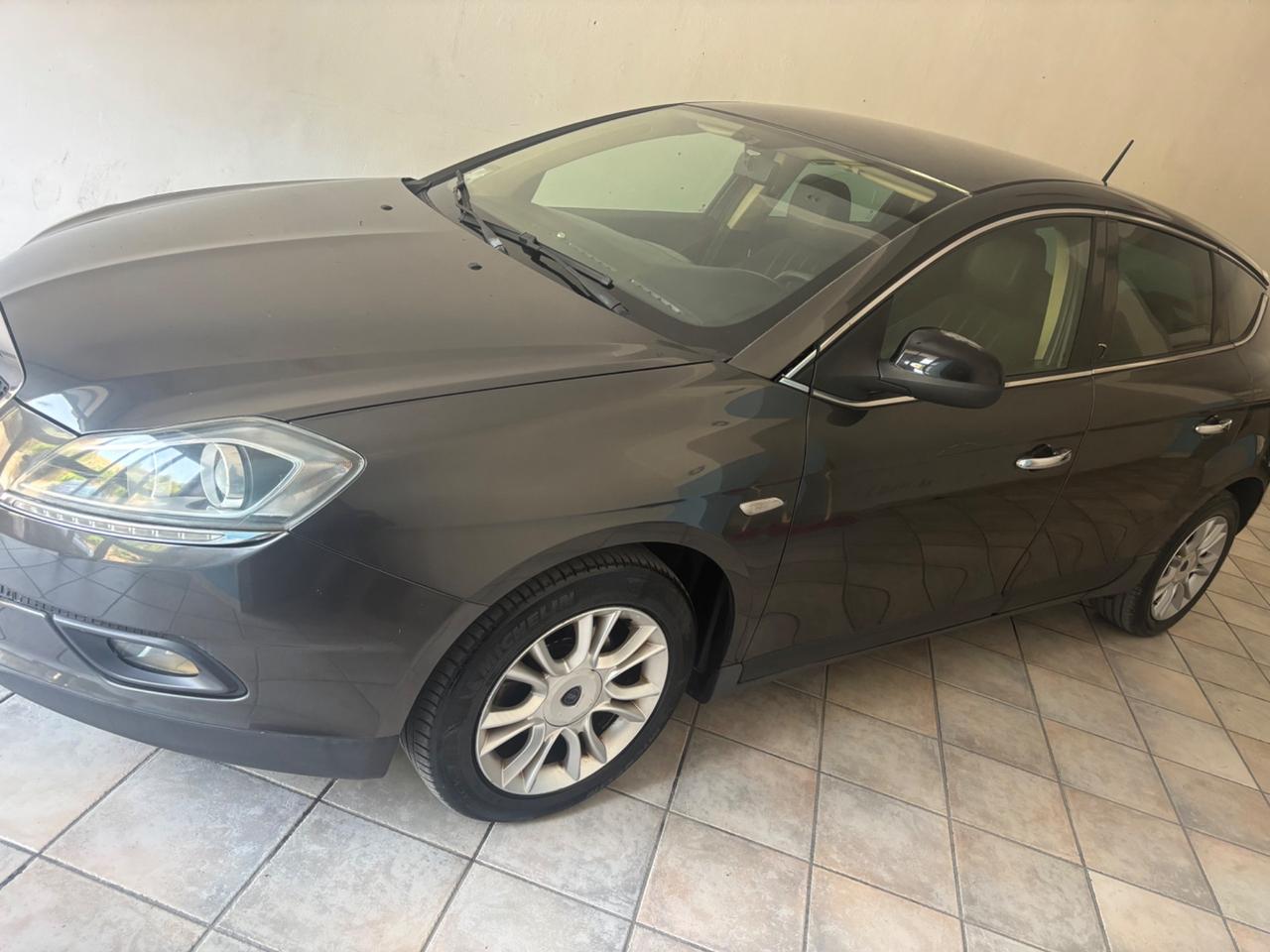 Lancia Delta 1.6 MJT DPF Selectronic Platinum