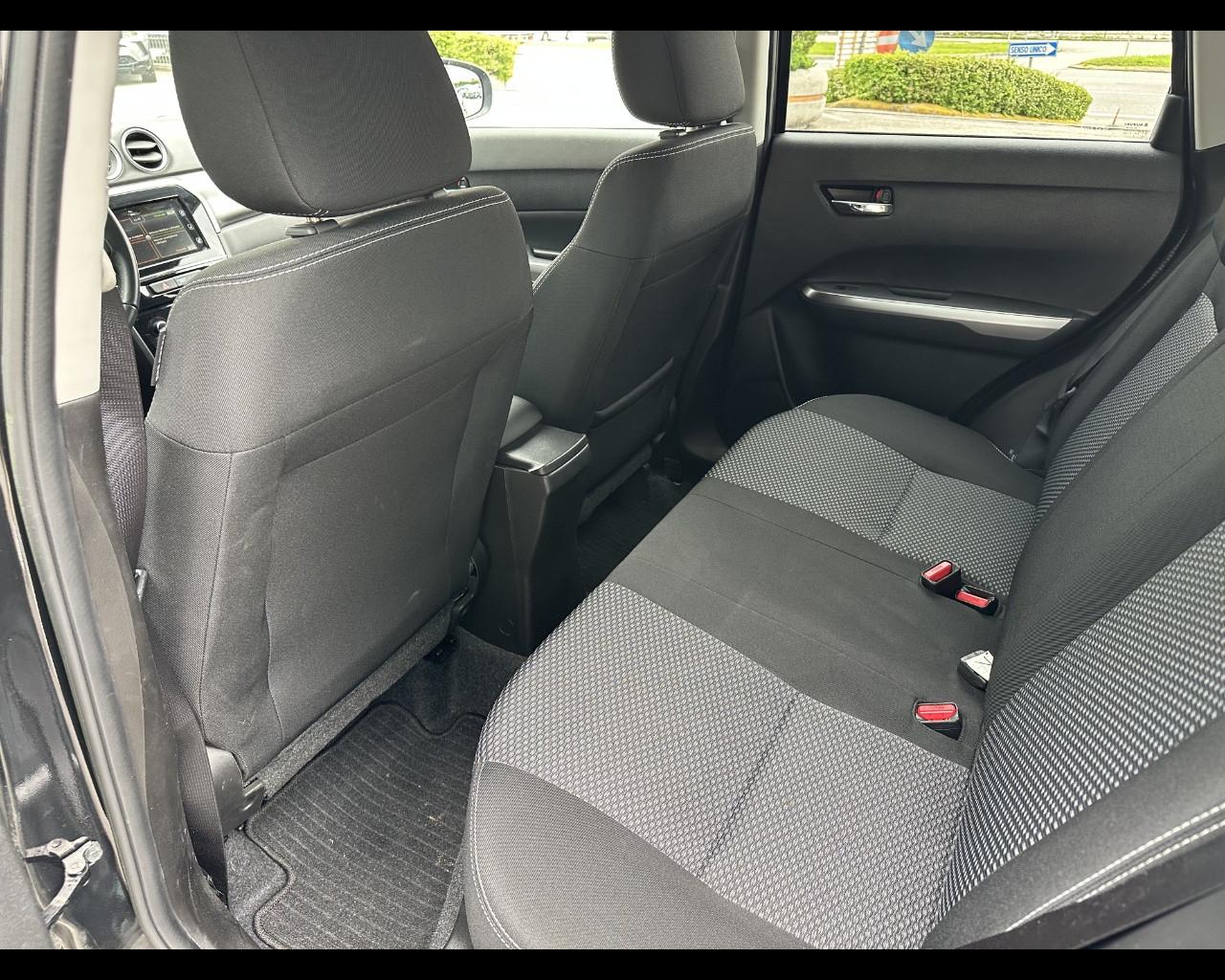 SUZUKI Vitara (2015) - Vitara 1.4 Hybrid Cool